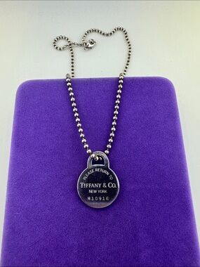 💛 Classic Tiffany & Co. Sterling Silver Round RTT Tag Necklace | New York Design